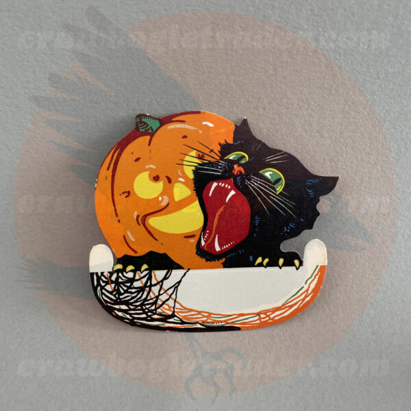 Classic black cat with green eyes and large open red mouth meows with a Jack O'Lantern over its shoulder on a placecard - a Dennison vintage Halloween collectible offered by trade/buy/sell Craw-Bogle Trader collector, a companion site to The Halloween Retrospect archive library.